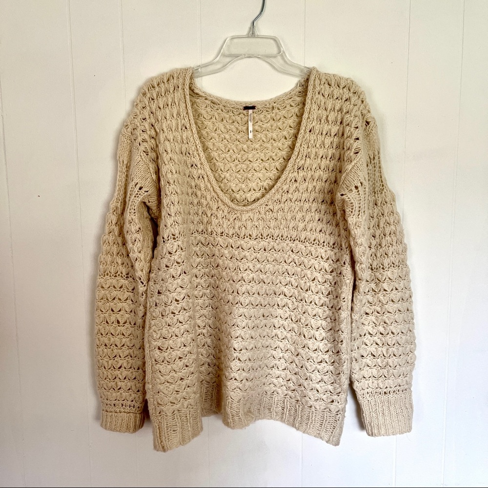 Free People Crashing Waves Cream Ivory Sweater Size Small